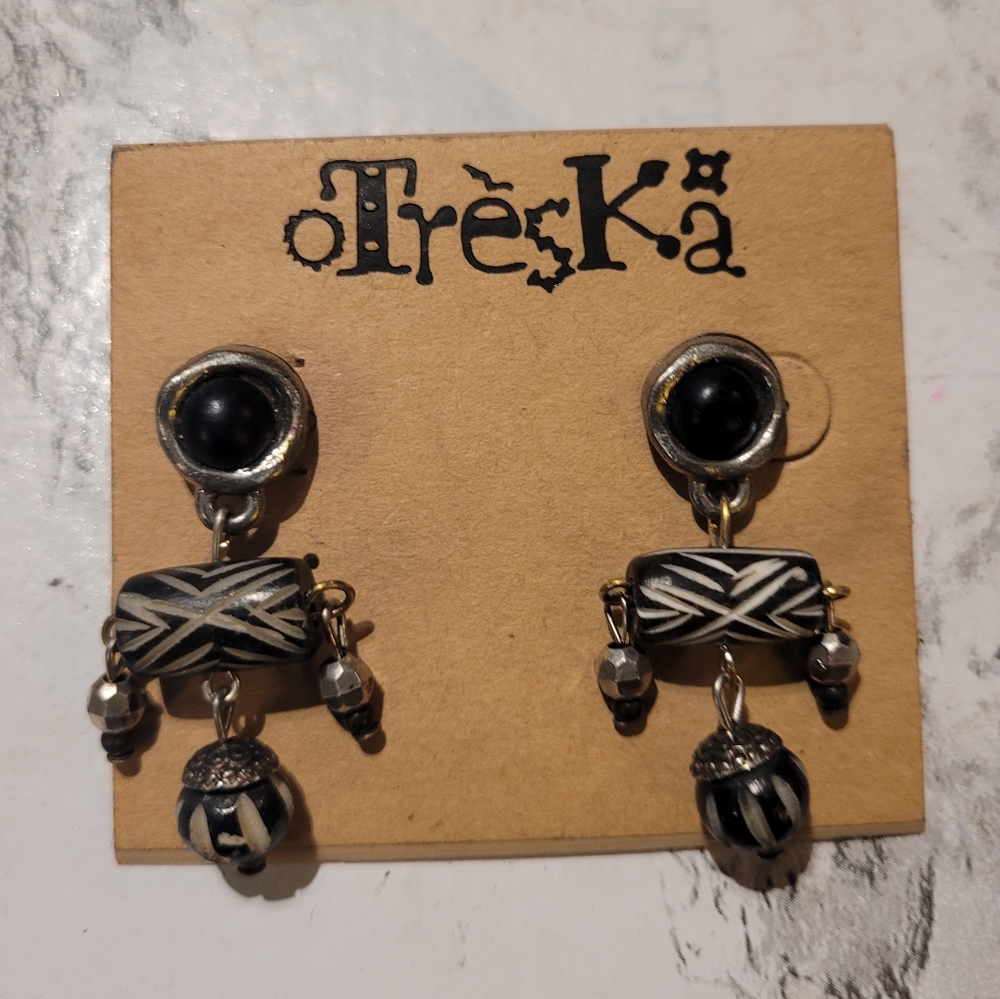 Dangle earrings by Treska, pierced stud